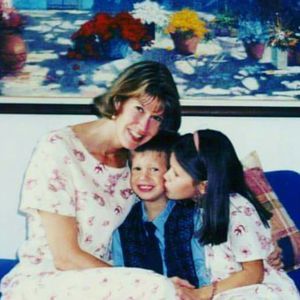 Meet your Posher, Lorie hall